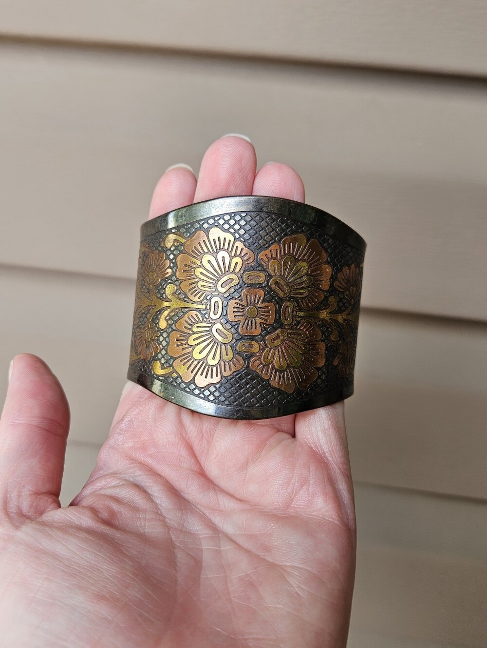 Vintage Pewter and Copper Etched Floral Bracelet Cuff - Picture 2 of 9